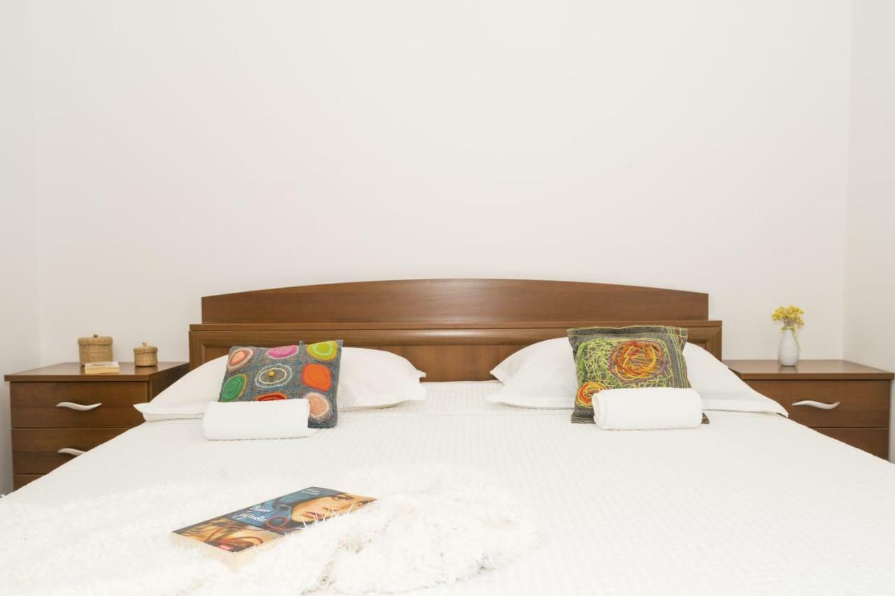 Little Place Near Sea Apartman Apartamento Jesenice  Exterior foto